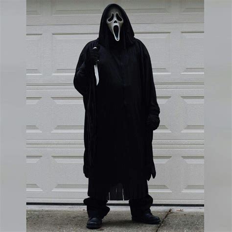 realistic scream costume.